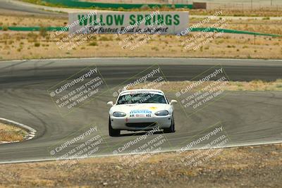 media/May-31-2025-CalClub SCCA (Sat) [[2c1a04e1ee]]/Qualifying/Group 5/Turn 4/